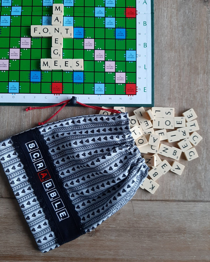 Scrabble bag Zeeland apron fabric with black band