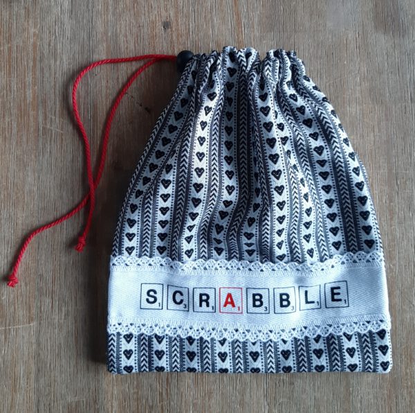 Scrabble bag Zeeland apron fabric with white band