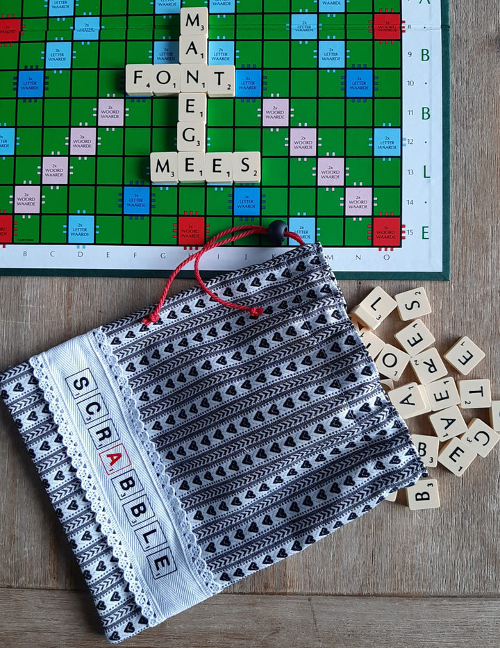 Scrabble bag Zeeland apron fabric with white band